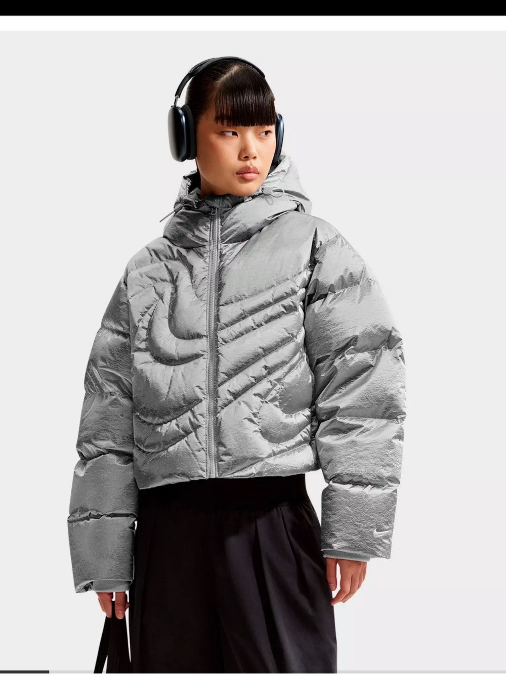 Nike Women’s Silver Hooded Quilted Puffer Jacket size L new with tags never worn